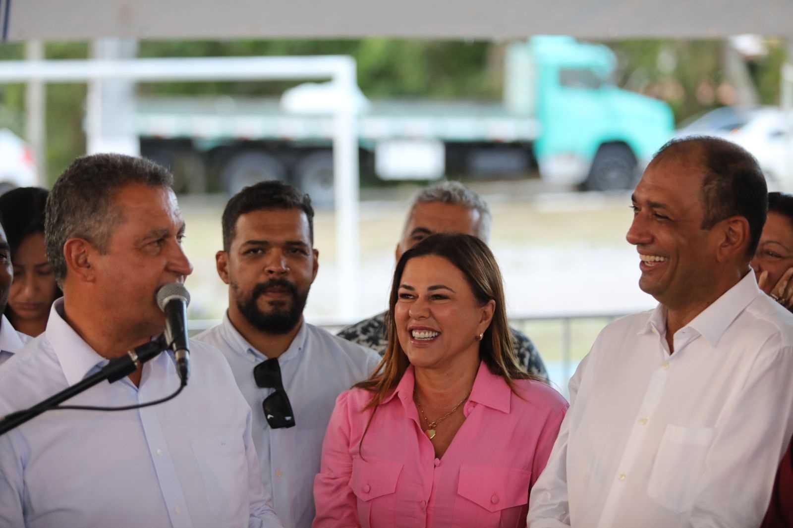 ESTADO INVESTE R$ 70 MILHÕES E AUTORIZA OBRAS NA ZONA NORTE E NA ZONA SUL DE ILHÉUS  ESTADO INVESTE R$ 70 MILHÕES E AUTORIZA OBRAS NA ZONA NORTE E NA ZONA SUL DE ILHÉUS