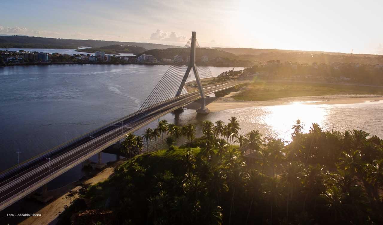 ESTADO INVESTE R$ 70 MILHÕES E AUTORIZA OBRAS NA ZONA NORTE E NA ZONA SUL DE ILHÉUS  ESTADO INVESTE R$ 70 MILHÕES E AUTORIZA OBRAS NA ZONA NORTE E NA ZONA SUL DE ILHÉUS