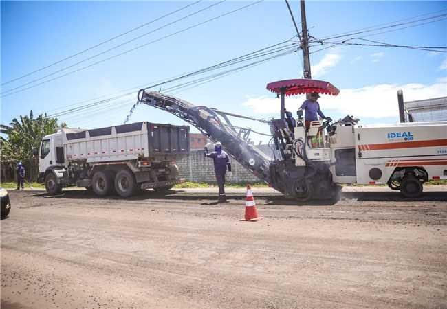 INICIADA OBRA DE REQUALIFICAÇÃO DA ZONA NORTE DE ILHÉUS  INICIADA OBRA DE REQUALIFICAÇÃO DA ZONA NORTE DE ILHÉUS