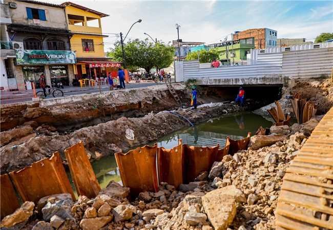OBRAS DO CANAL DO MALHADO ATINGE 30% DE CONCLUSÃO E COMEÇA A GANHAR FORMA 
