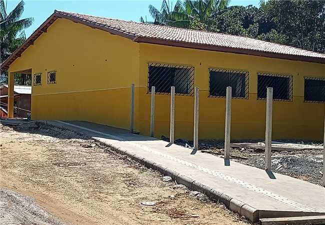 PREFEITURA DE ILHÉUS AVANÇA COM OBRAS NO ALTO DO SOCORRO E CONSTRUÇÃO DA ESCOLA DE TIBINA