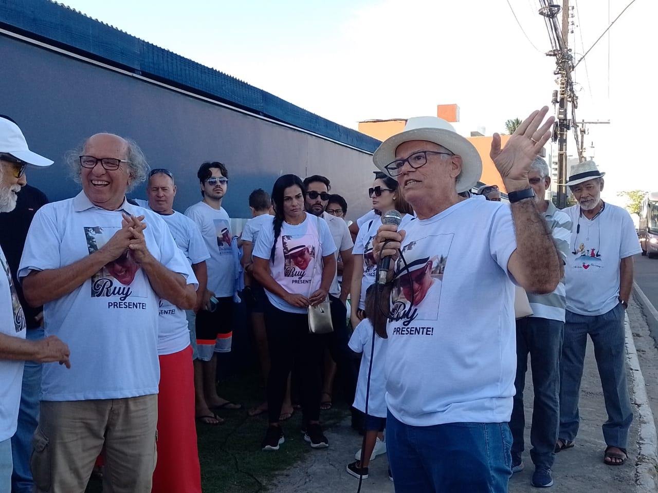 ILHÉUS PRESTA HOMENAGEM PÓSTUMA AO DR. RUY CARLOS CARVALHO 