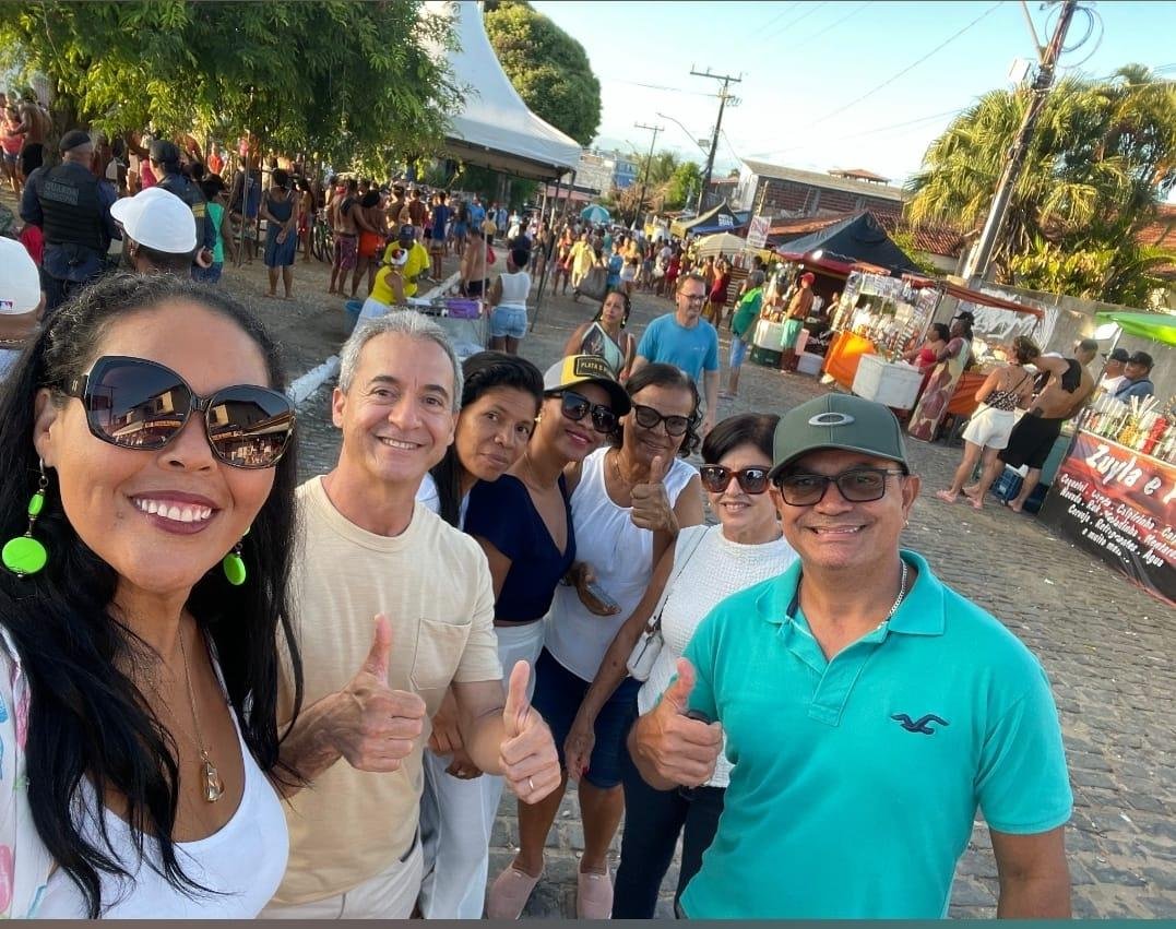 PRÉ-CANDIDATOS À PREFEITURA DE ILHÉUS MARCAM. PRESENÇA NA PUXADA DO MASTRO DE SÃO SEBASTIÃO