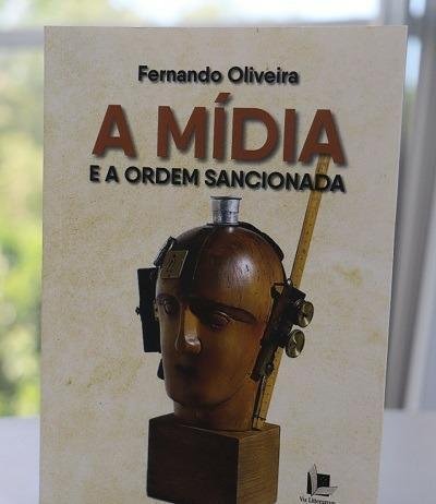 PROFESSOR BAIANO DE ITACARÉ LANÇA LVVRO NO DIA 26 DE JANEIRO EM SALVADOR