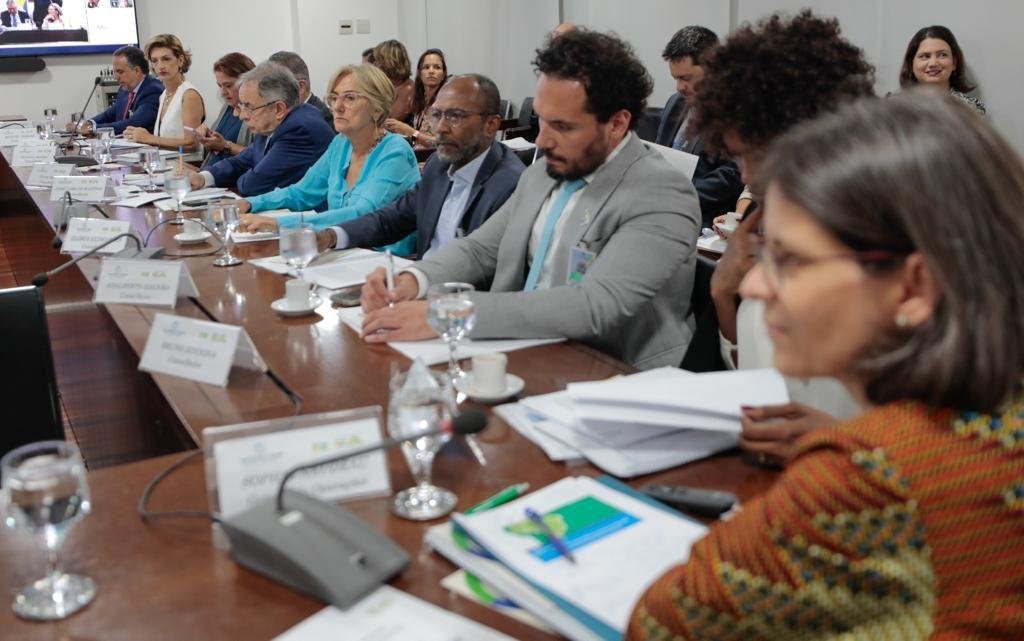 BEBETO GALVÃO PARTICIPA DE REUNIÃO DO CONSELHÃO COM DIRETORES DO BANCO MUNDIAL EM BRASÍLIA 