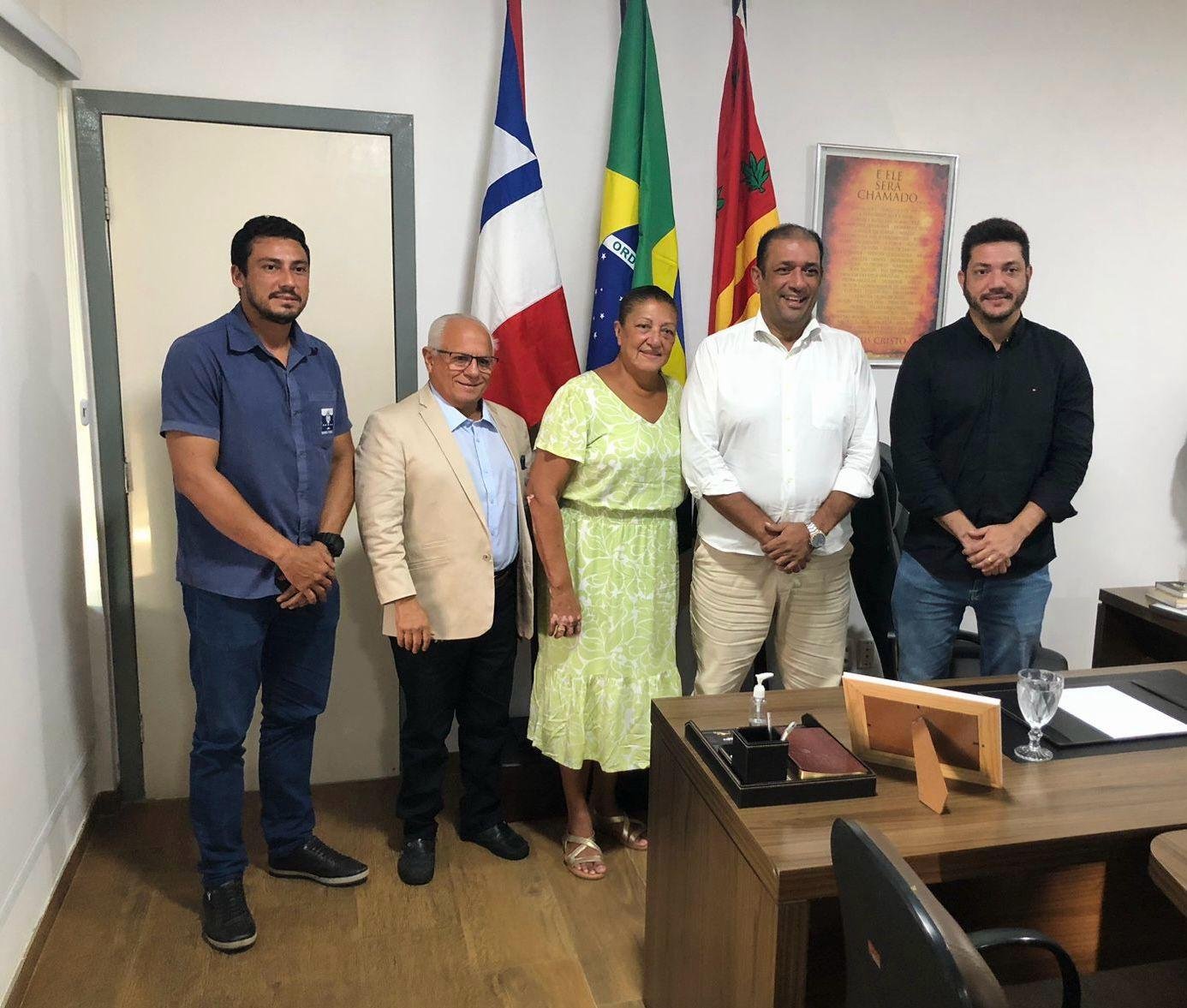 REUNIÃO DISCUTE MELHORIAS PARA O TERMINAL PESQUEIRO DE ILHÉUS