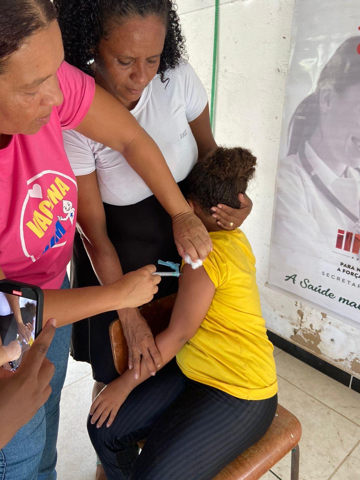 COMUNIDADE DO LAVA-PÉS RECEBE ATENDIMENTO E SERVIÇOS DE SAÚDE 