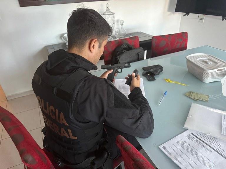PF DEFLAGRA OPERAÇÃO CONTRA QUADRILHA ESPECIALIZADA EM DESVIO DE ARMAS PARA O CRIME ORGANIZADO, FORMADA TAMBÉM POR PMS