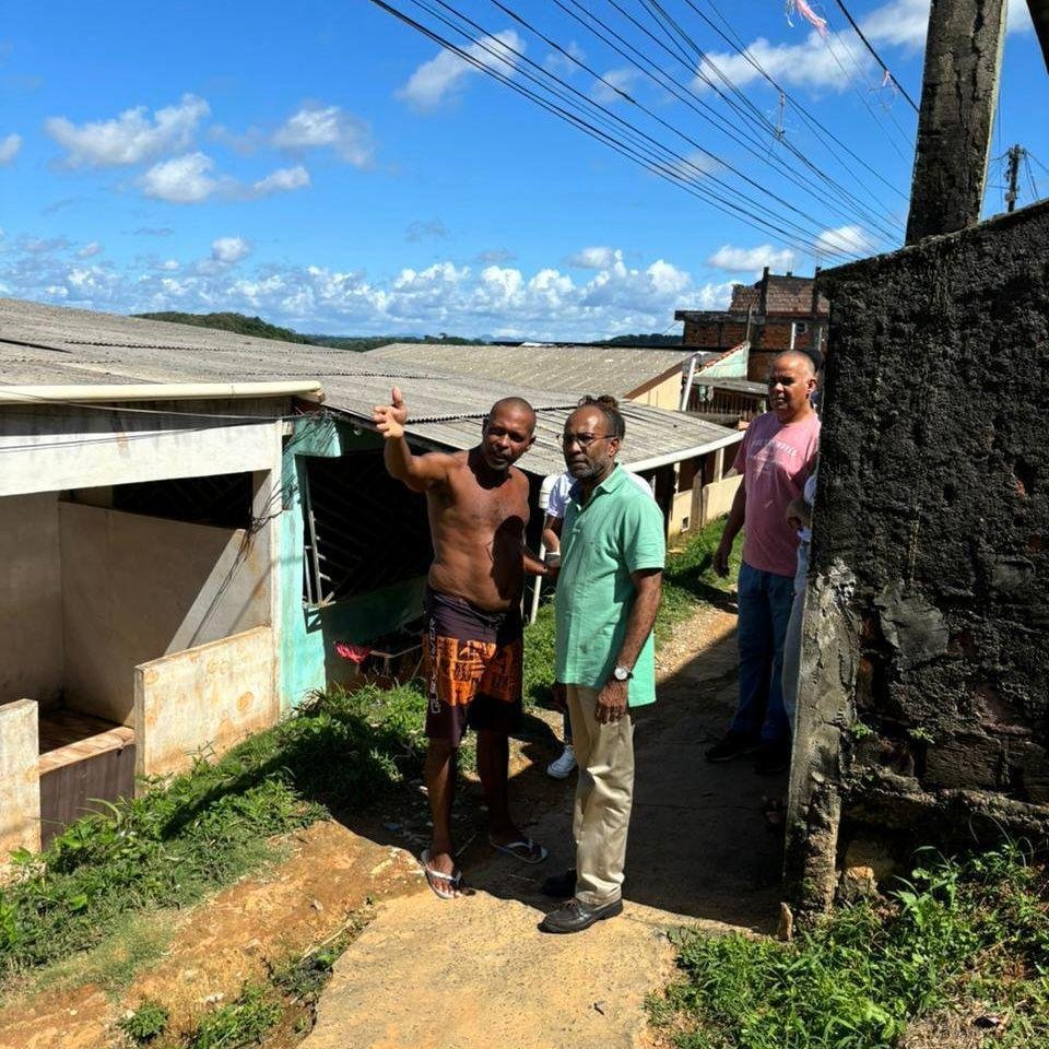 EM VISITA AO ALTO DA SOLEDADE, BEBETO GALVÃO DESTACA PROJETOS PARA ÁREAS DE ENCOSTAS EM ILHÉUS