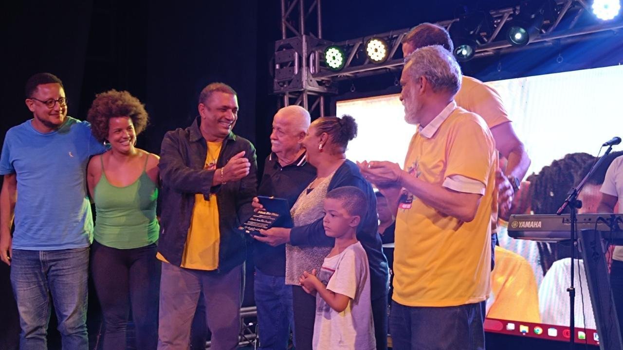 VIVA ILHÉUS 2024 VAI HOMENAGEAR ARTISTAS LOCAIS VIVA ILHÉUS 2024 VAI HOMENAGEAR ARTISTAS LOCAIS