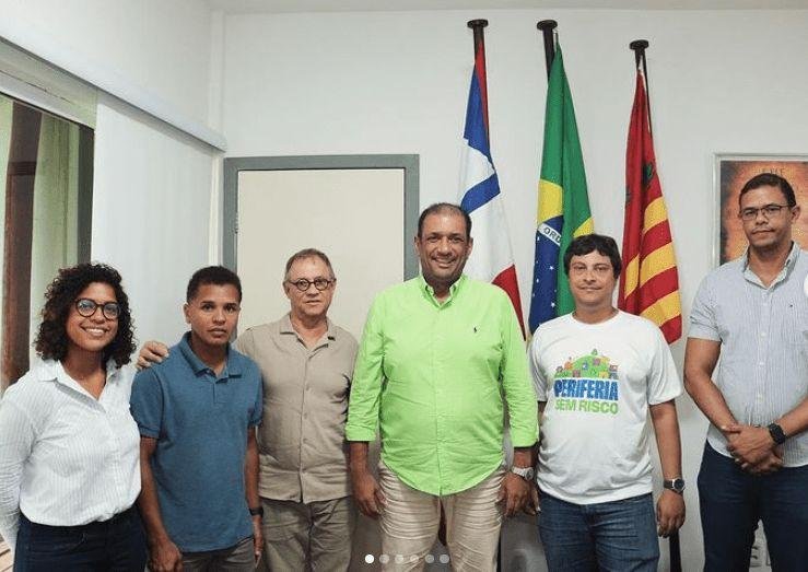 PARTE DO PIER DE ATRACAÇÃO DO TERMINAL PESQUEIRO EM ILHÉUS DESABA NESTA QUARTA-FEIRA (24)