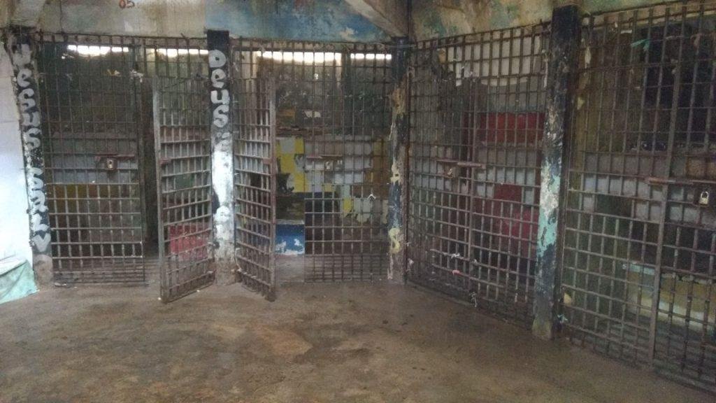 CÂMARA DE VEREADORES DISCUTE SITUAÇÃO ATUAL DO PRESÍDIO ARISTON CARDOSO EM ILHÉUS