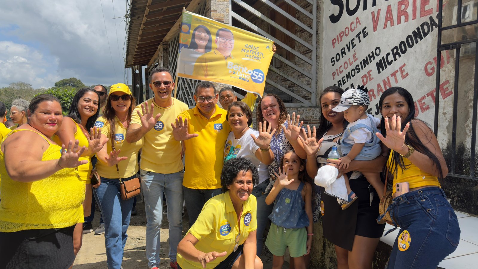 MORADORES DO BANCO DO PEDRO E DE CASTELO NOVO RECEBEM BENTO LIMA COM FESTA