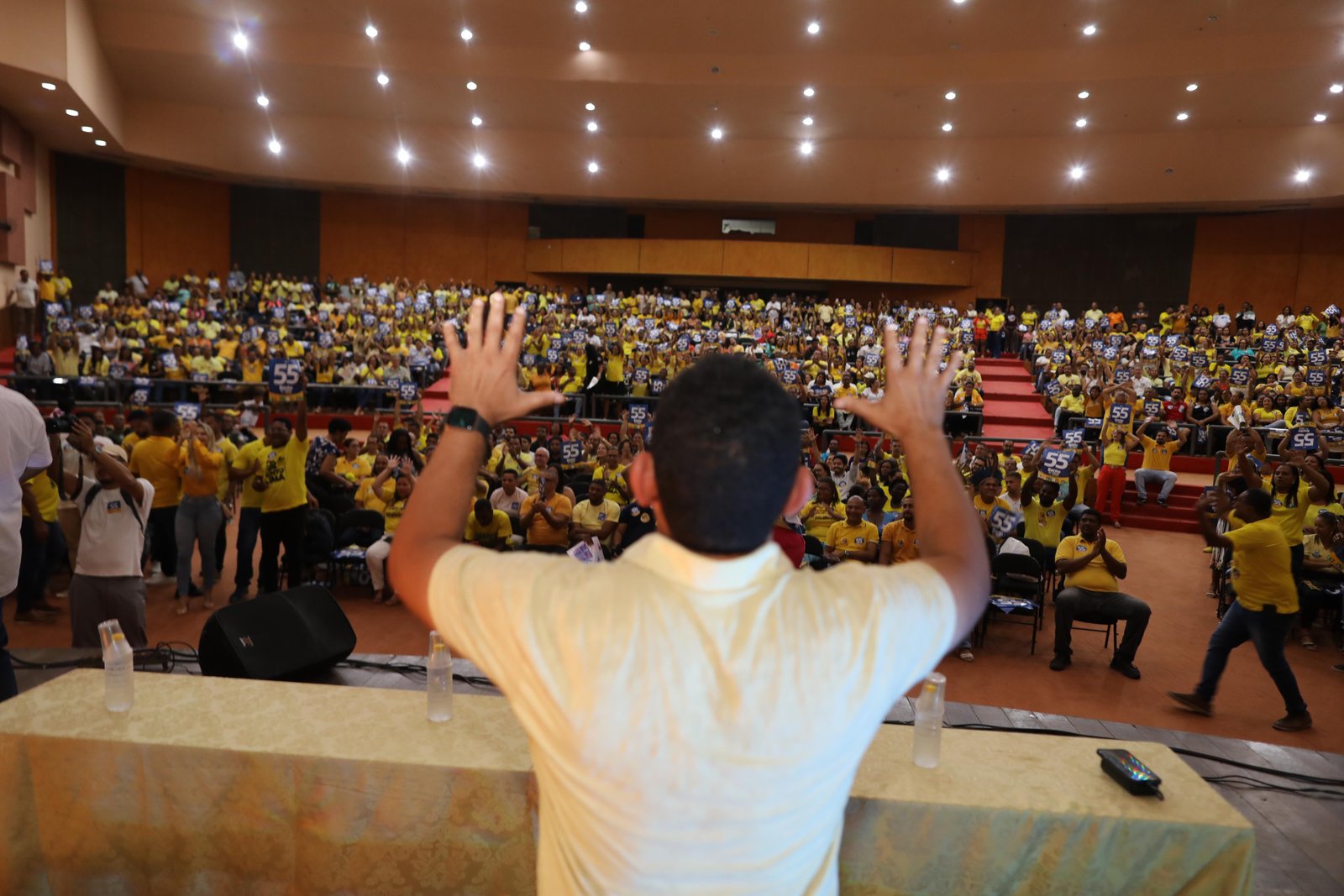 BENTO LIMA MOBILIZA MILHARES DE APOIADORES E FORTALECE CANDIDATURA À PREFEITURA DE ILHÉUS