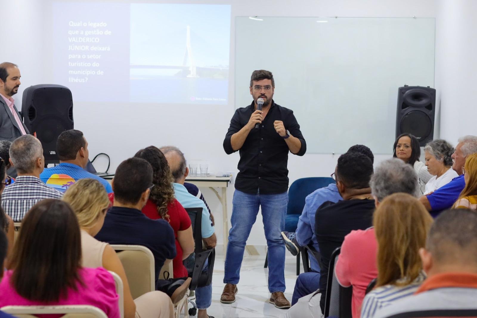 VALDERICO E WANESSA SE REÚNEM COM TRADE TURÍSTICO DE ILHÉUS PARA DISCUTIR DEMANDAS DO SETOR 
