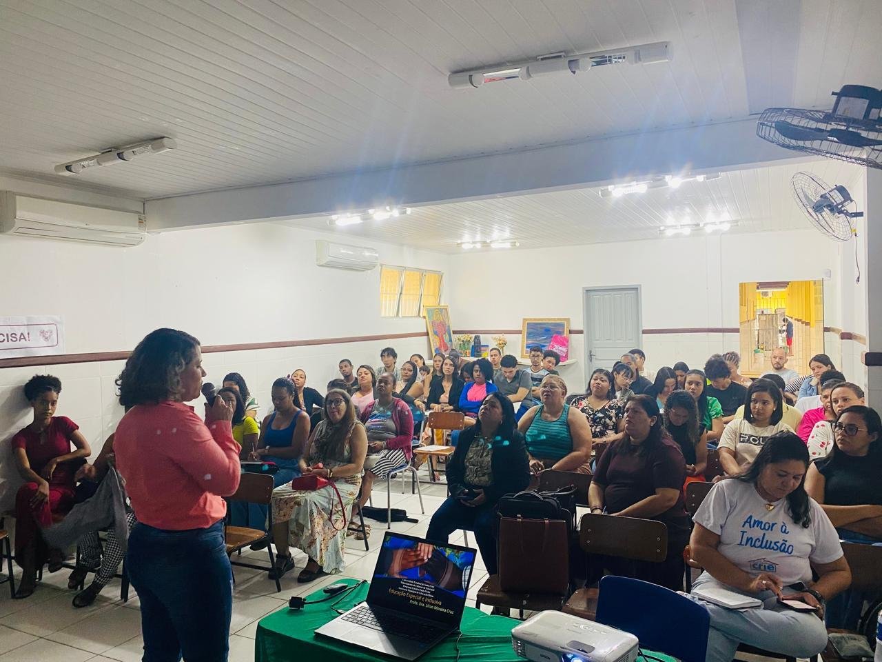 ILHÉUS CERTIFICA PROFISSIONAIS EM INCLUSÃO ESCOLAR E LIBRAS COM FOCO NA ACESSIBILIDADE