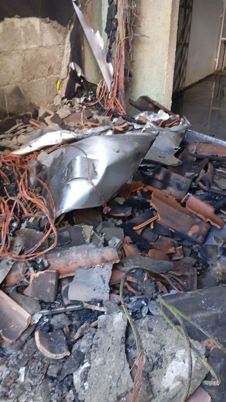 INCÊNDIO ATINGE APARTAMENTO E ASSUSTA MORADORES DE CONDOMÍNIO EM ILHÉUS