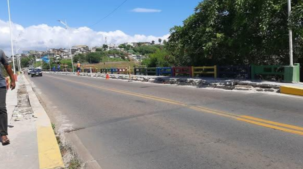 ILHÉUS, A TERRA QUE NEM O DONATÁRIO QUIS SABER. AQUI MANDA QUEM PODE E OBEDECE QUEM TEM JUÍZO. PREFEITURA, EMBASA E COELBA NINGUÉM SABE QUAL É A PIOR