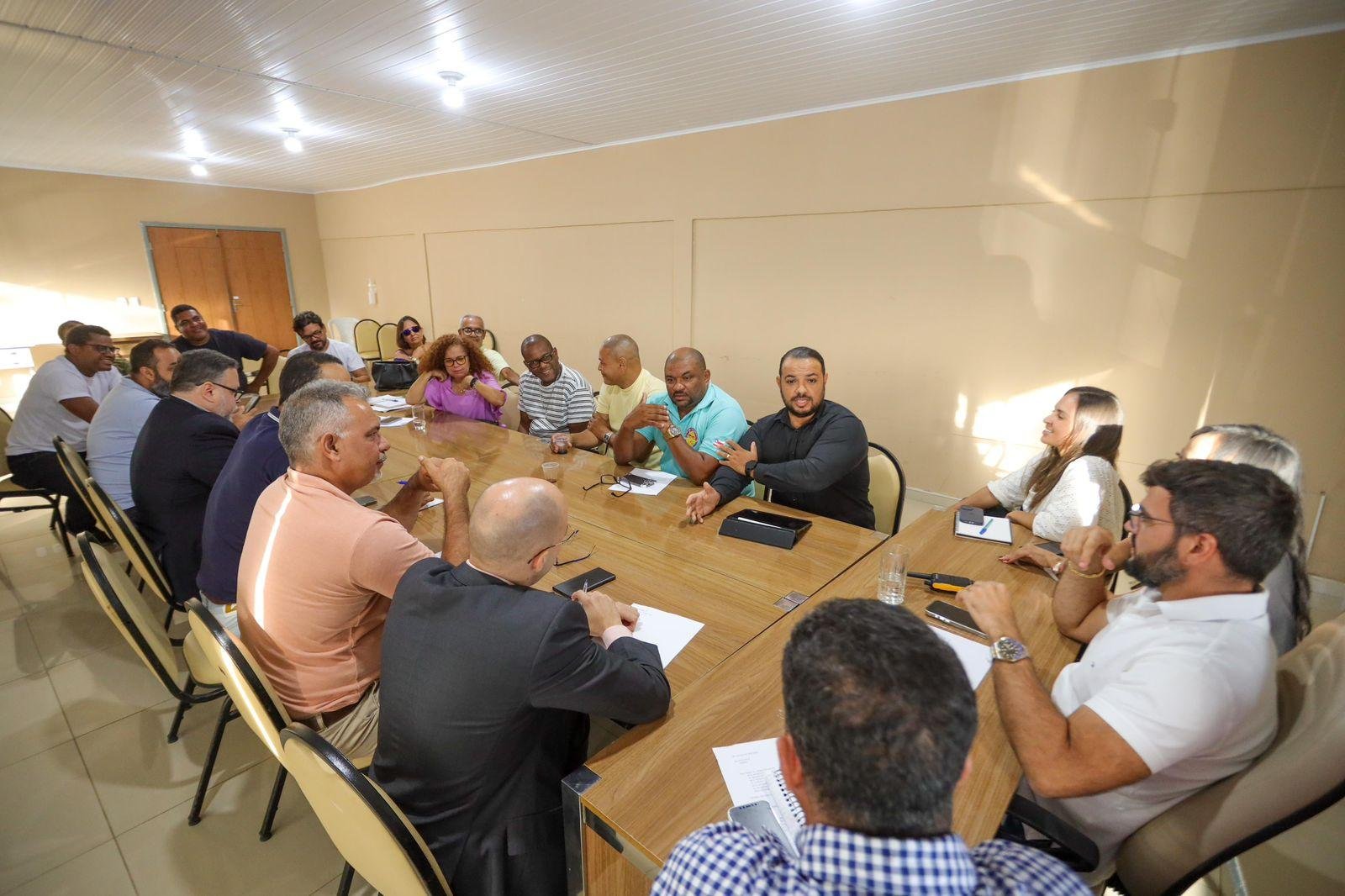PREFEITURA DE ILHÉUS NEGOCIA DÍVIDAS DA GESTÃO ANTERIOR COM SERVIDORES MUNICIPAIS 