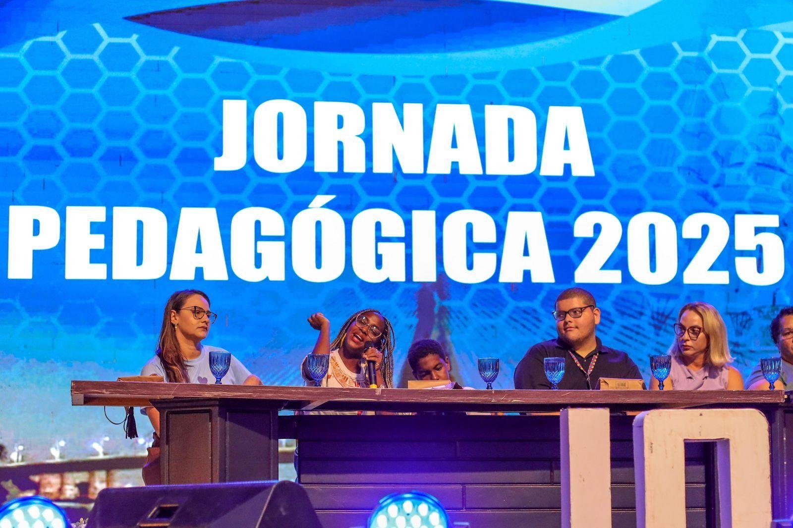 JORNADA PEDAGÓGICA 2025 DISCUTE EDUCAÇÃO INCLUSIVA E O FUTURO DA APRENDIZAGEM EM ILHÉUS