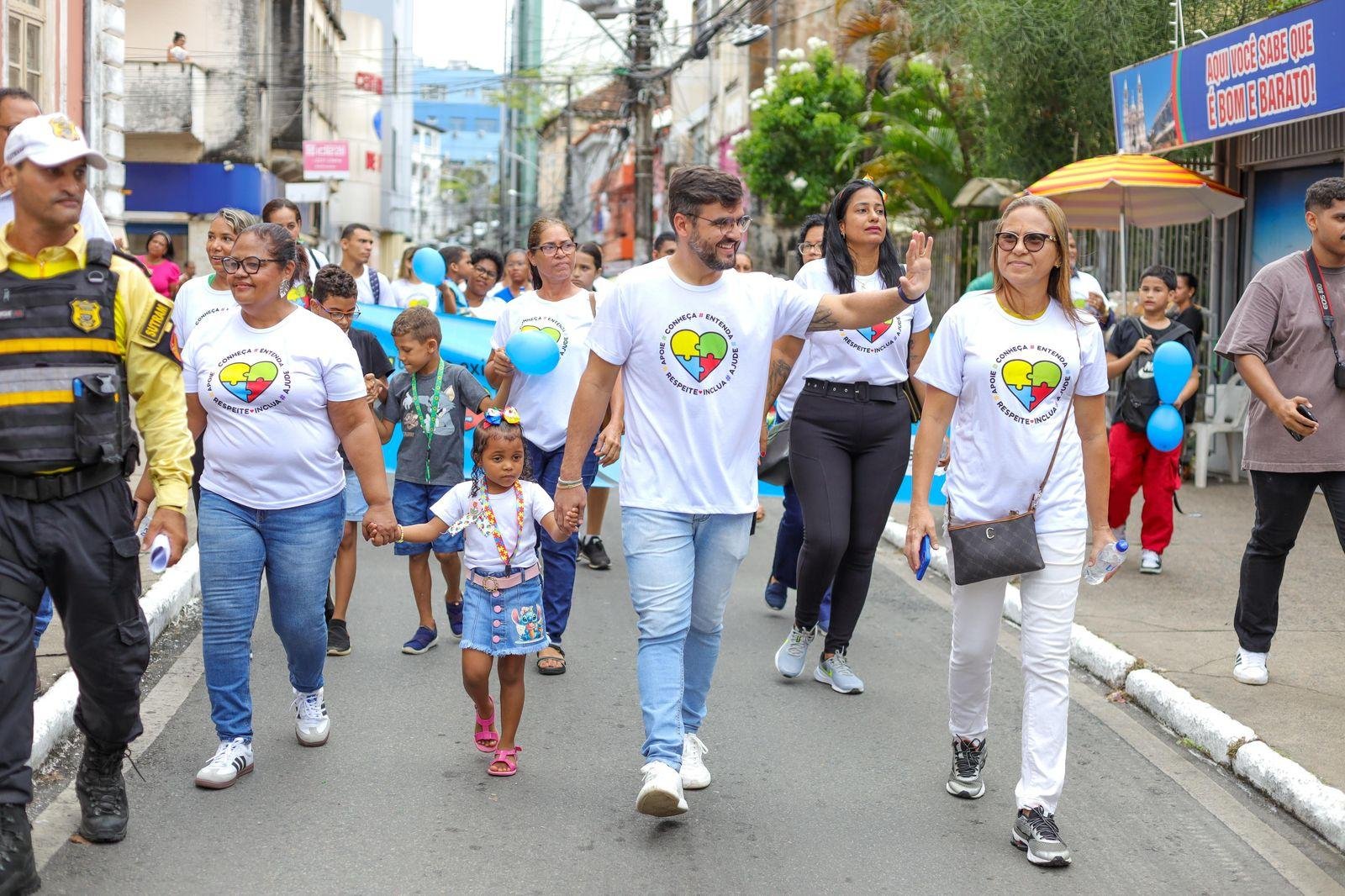 CAMINHADA EM ILHÉUS MARCA DIA MUNDIAL DE CONSCIENTIZAÇÃO DO AUTISMO CAMINHADA EM ILHÉUS MARCA DIA MUNDIAL DE CONSCIENTIZAÇÃO DO AUTISMO