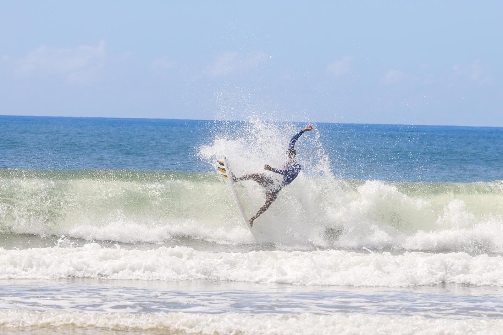 CIRCUITO SUL BAIANO DE SURF 2025 AGITA A PRAIA DO NORTE EM ILHÉUS