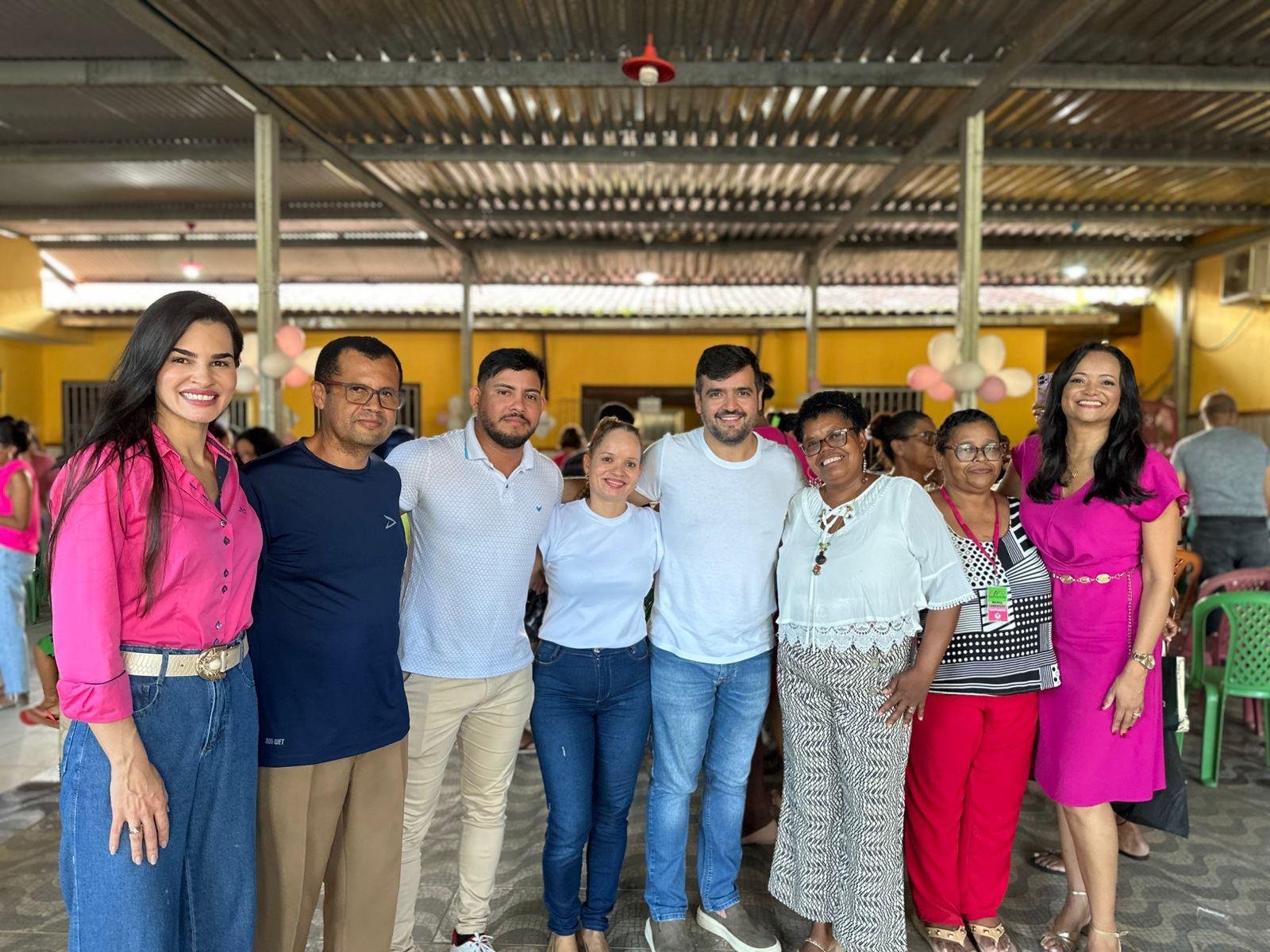 CARAVANA DA MULHER REÚNE COMUNIDADE DO TEOTÔNIO VILELA COM SERVIÇOS E AÇÕES VOLTADAS À IGUALDADE DE GÊNERO 