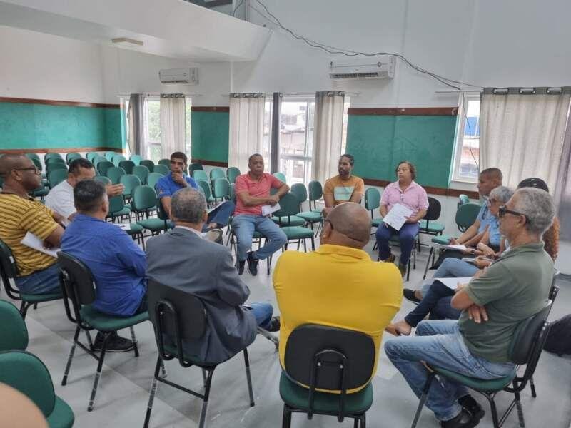 SERVIDORES DE ILHÉUS REJEITAM PL 44/2025 E EXIGEM DIÁLOGO PARA EVITAR PERDA DE DIREITOS