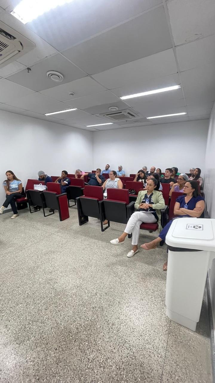 HOSPITAL REGIONAL COSTA DO CACAU CAPACITA PROFISSIONAIS PARA APERFEIÇOAR TRATAMENTO DE FERIDAS