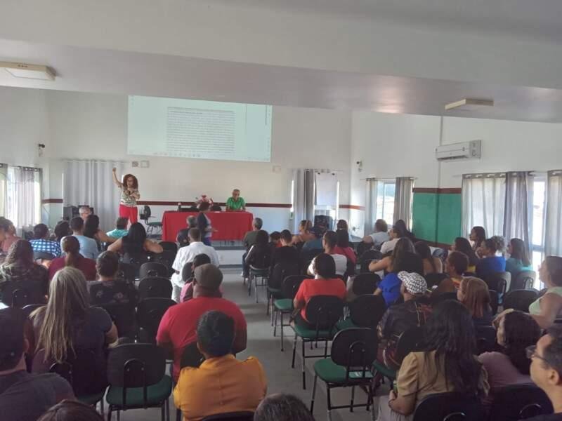 TRABALHADORES DA EDUCAÇÃO MUNICIPAL DE ILHÉUS APROVAM PARALISAÇÃO DE ALERTA PARA SEXTA-FEIRA (04)