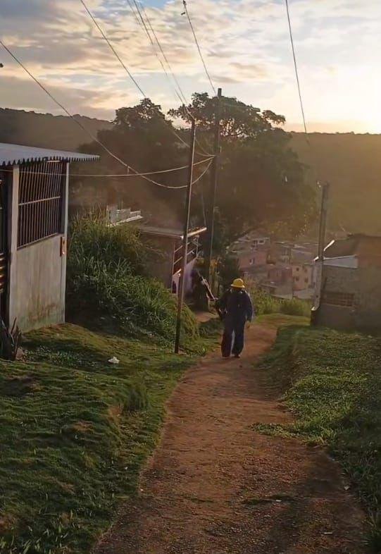 ILHÉUS INTENSIFICA AÇÕES DE COMBATE ÀS ARBOVIROSES COM NEBULIZADOR QUÍMICA COSTAL ILHÉUS INTENSIFICA AÇÕES DE COMBATE ÀS ARBOVIROSES COM NEBULIZADOR QUÍMICA COSTAL