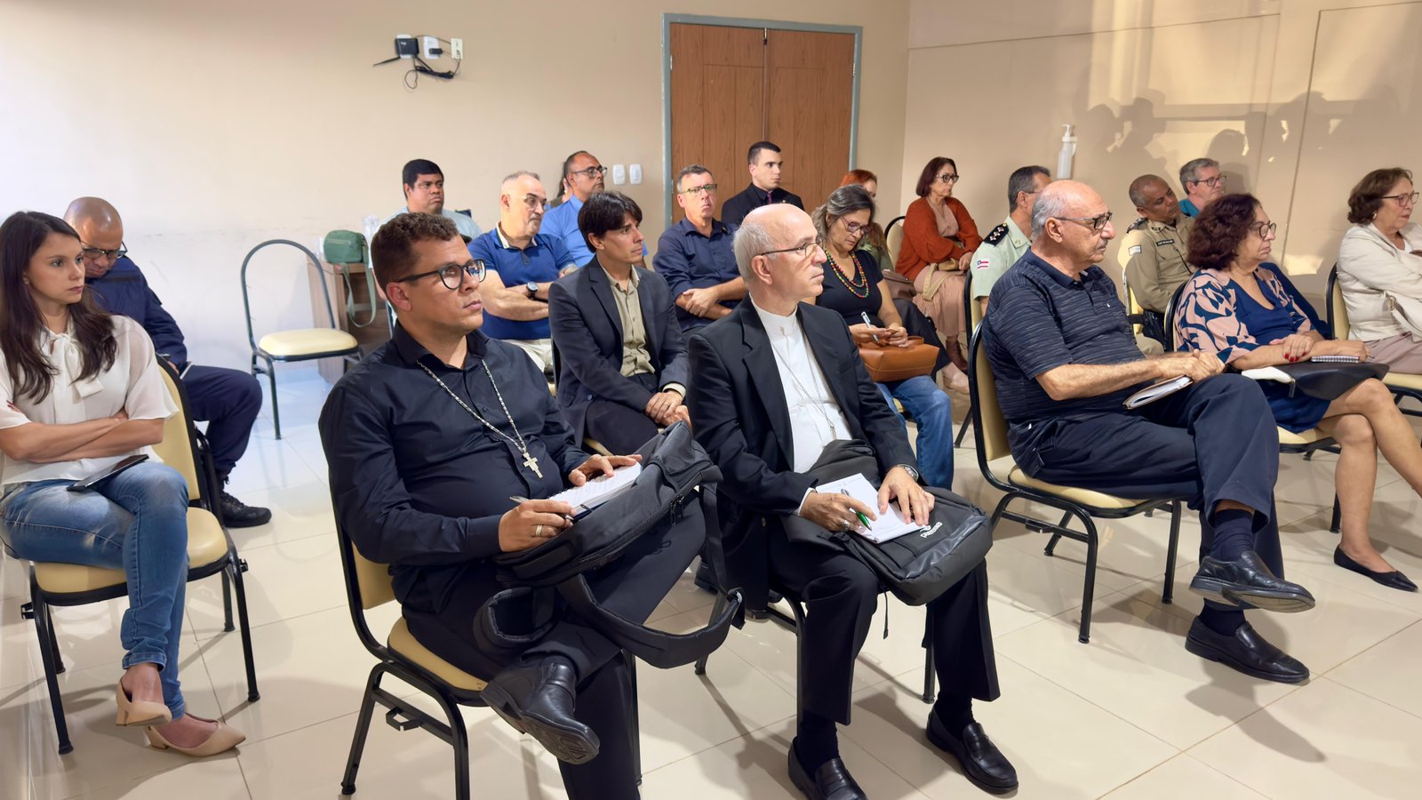 ILHÉUS DEBATE POLÍTICAS PÚBLICAS PARA POPULAÇÃO EM SITUAÇÃO DE RUA 