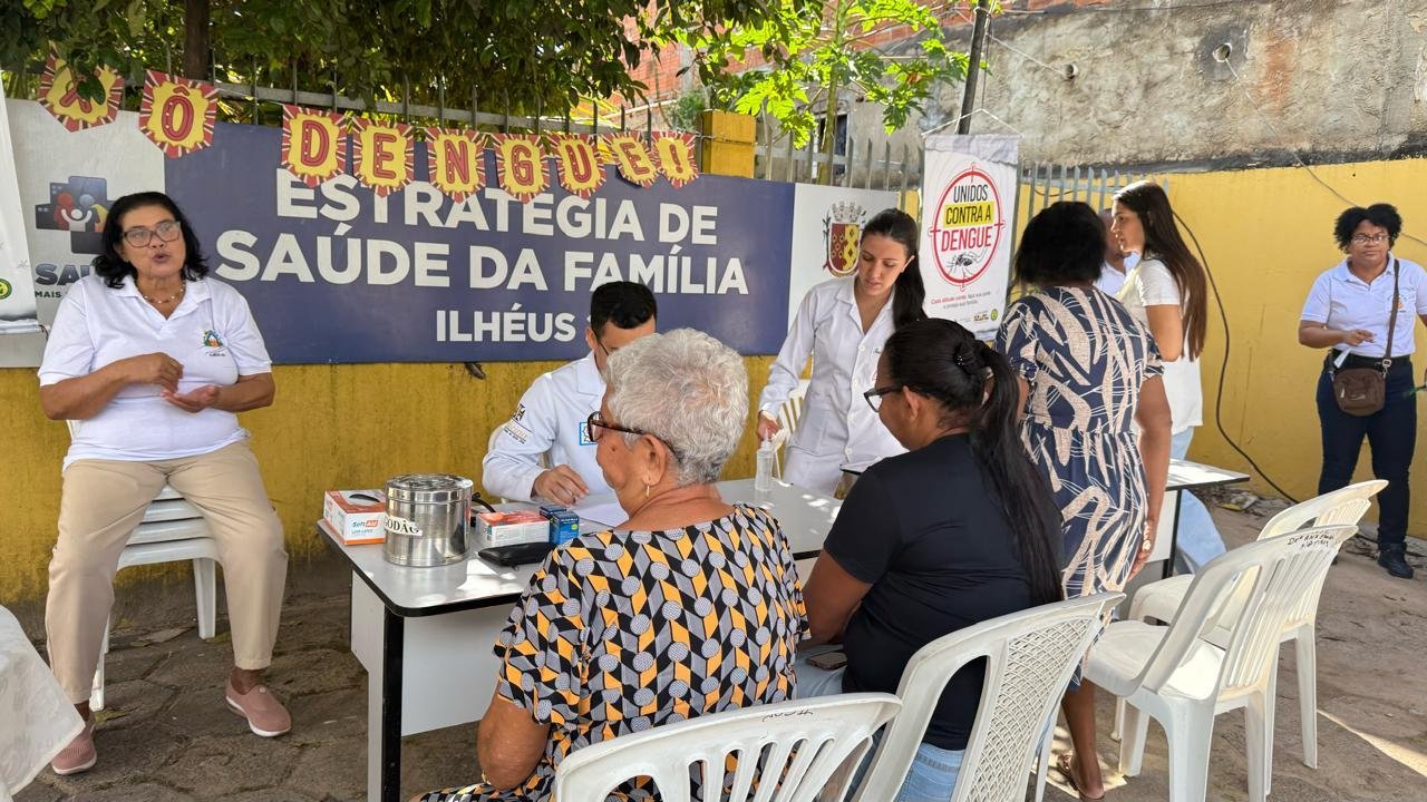 MUTIRÃO DE LIMPEZA MOBILIZA MORADORES DO ILHÉUS II NO COMBATE À DENGUE MUTIRÃO DE LIMPEZA MOBILIZA MORADORES DO ILHÉUS II NO COMBATE À DENGUE