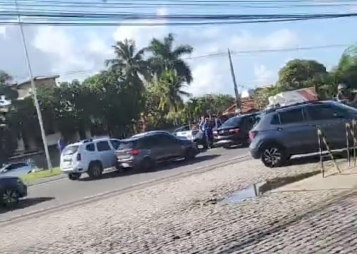 ACIDENTES NA BA-001 COMPLICAM O TRÂNSITO NA ZONA SUL DE ILHÉUS