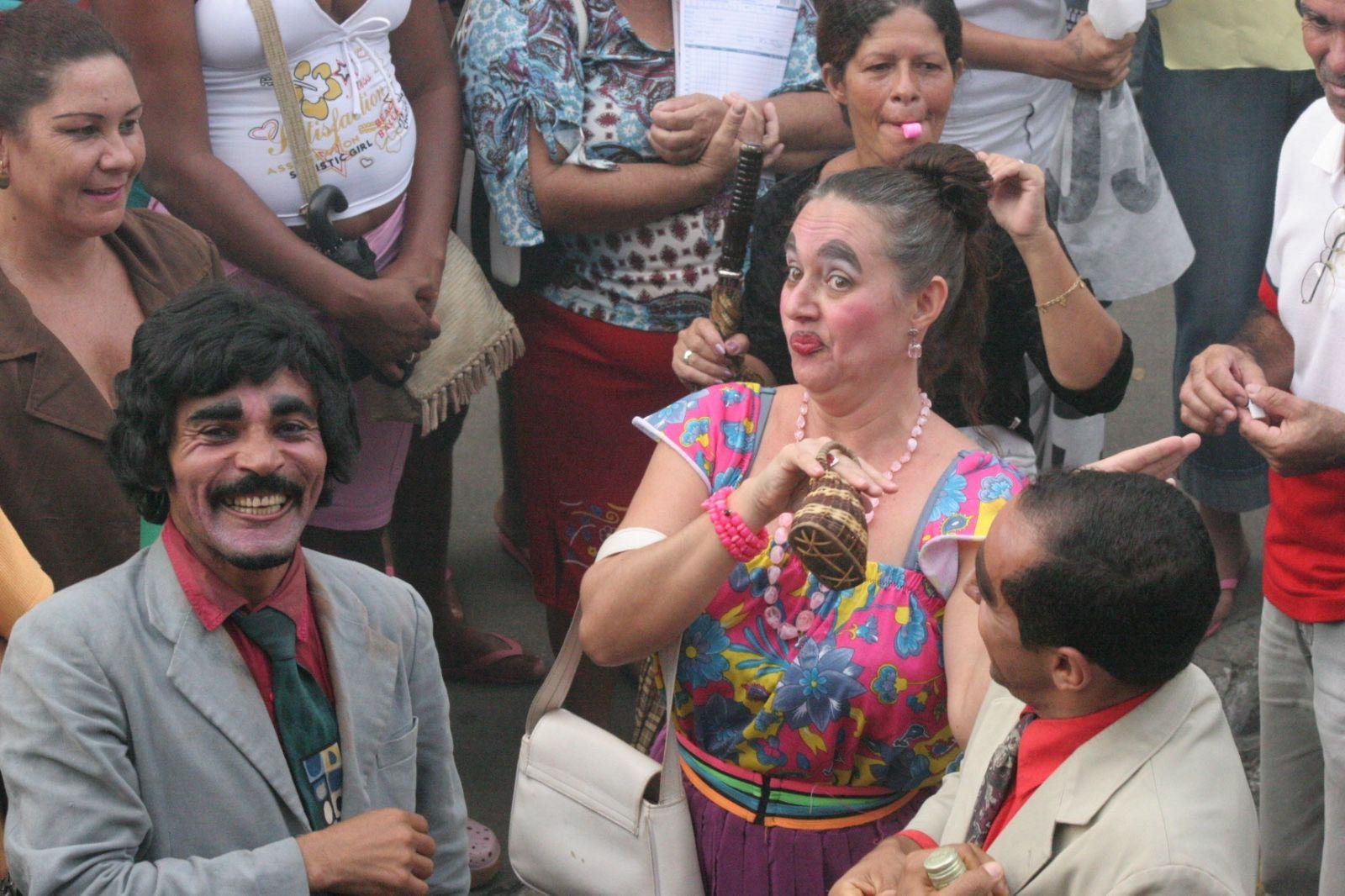 OITAVO EPISÓDIO DA SÉRIE Ó FIO DA CENA RECEBE KAROL VITAL E JOSÉ NAZAL PARA UM DEBATE SOBRE TEODORICO MAJESTADE