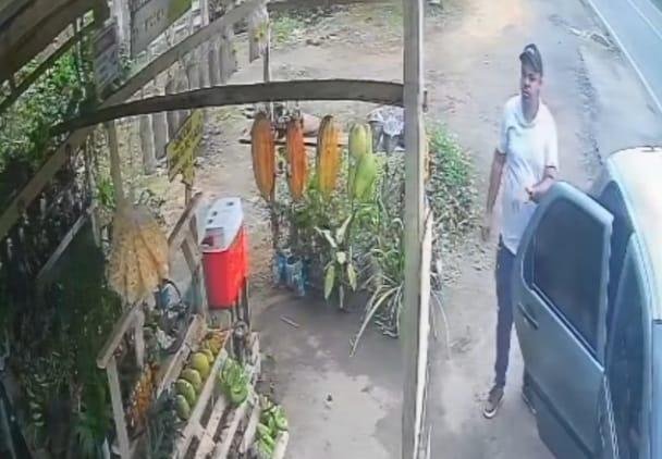 CÂMERA DE SEGURANÇA É FURTADA DA BARRACA DA CONFIANÇA, NA BR-101 CÂMERA DE SEGURANÇA É FURTADA DA BARRACA DA CONFIANÇA, NA BR-101