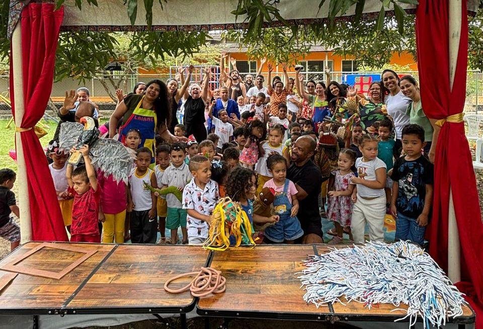 TEATRO POPULAR DE ILHÉUS PROMOVEU ARTE E IMAGINAÇÃO PARA MAIS DE 800 CRIANÇAS EM ILHÉUS E ITABUNA
