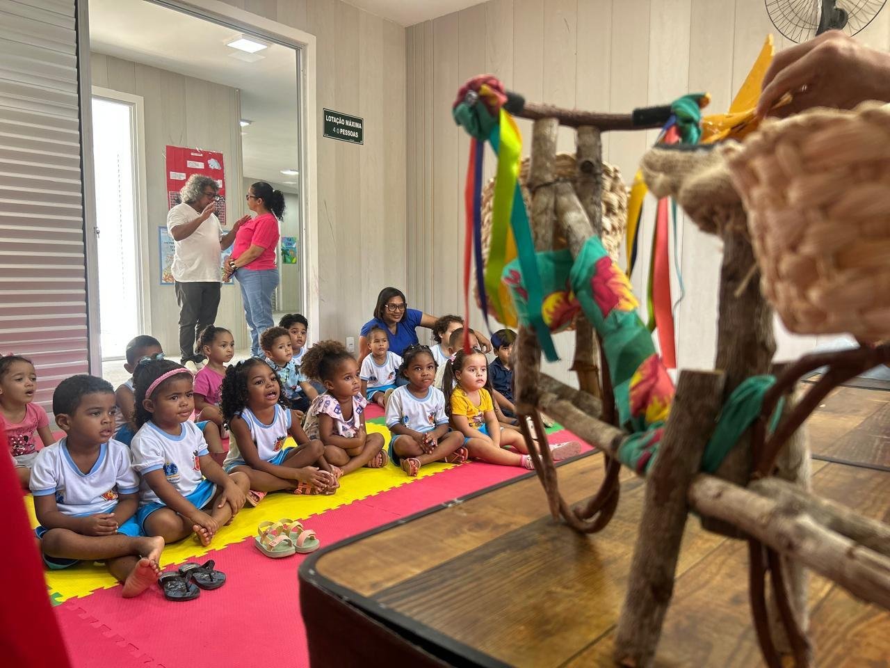 TEATRO POPULAR DE ILHÉUS PROMOVEU ARTE E IMAGINAÇÃO PARA MAIS DE 800 CRIANÇAS EM ILHÉUS E ITABUNA