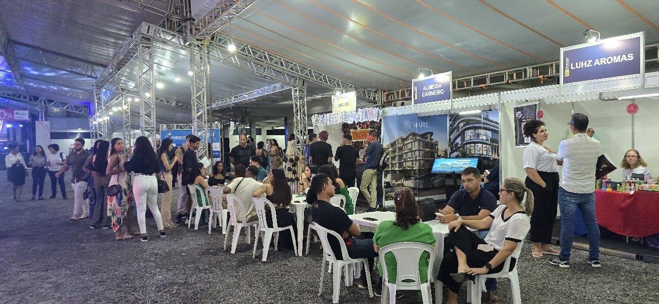 FACULDADE DE ILHÉUS PROMOVE 18ª FEIRA DE NEGÓCIOS