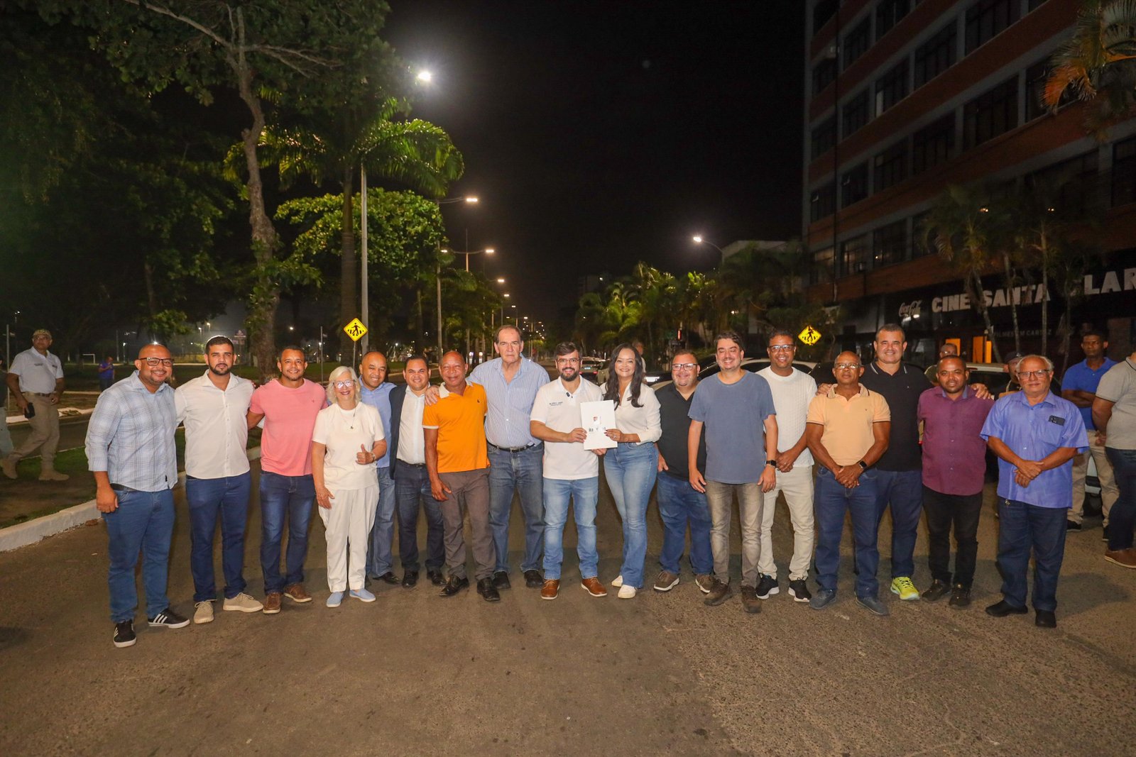 PREFEITURA DE ILHÉUS INICIA LIMPEZA NA PRAIA DA AVENIDA SOARES LOPES