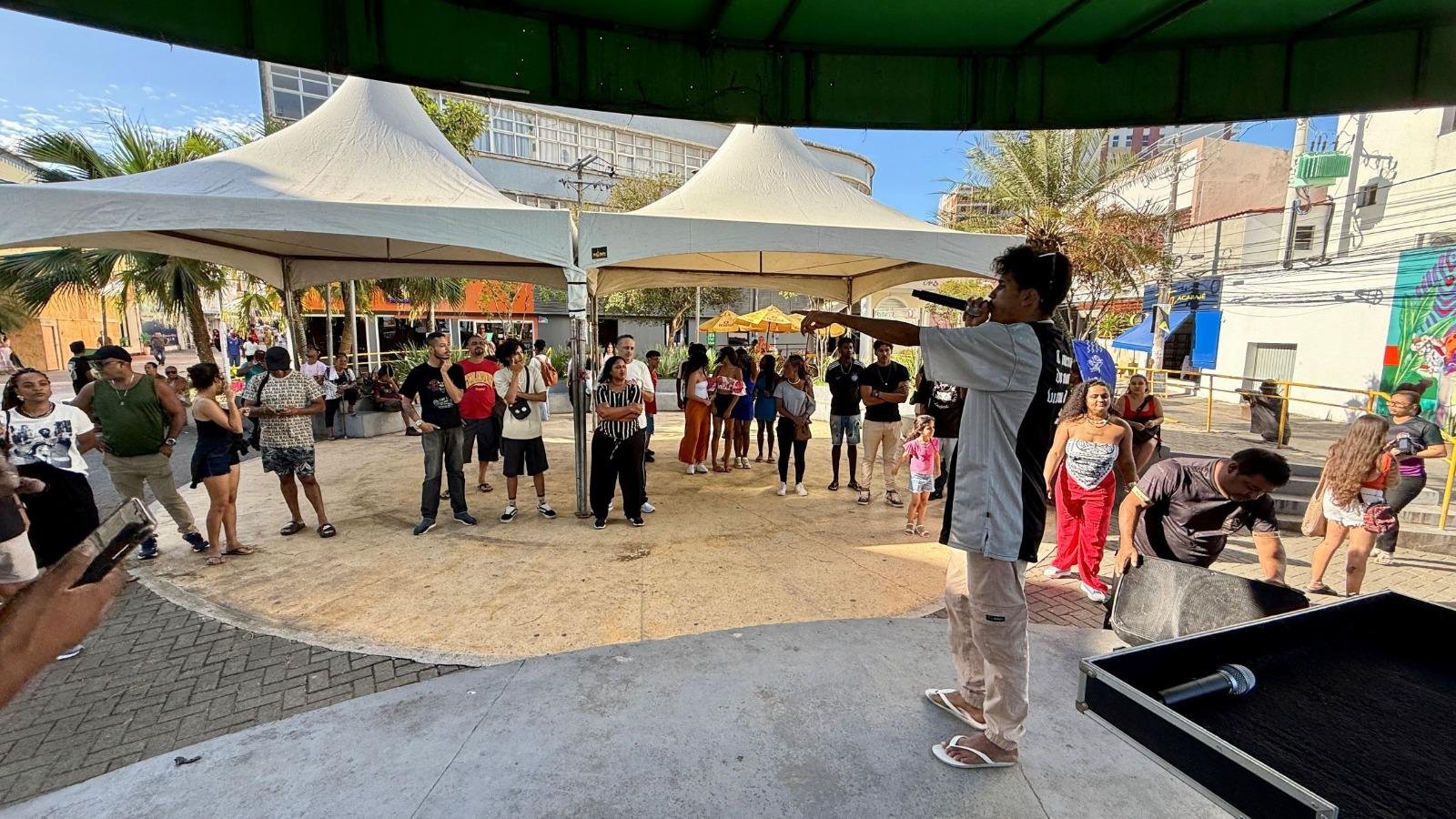 FESTIVAL DE HIP HOP DO SUL DA BAHIA MOVIMENTOU A PRAÇA PEDRO MATOS COM ARTE E EXPRESSÃO CULTURAL FESTIVAL DE HIP HOP DO SUL DA BAHIA MOVIMENTOU A PRAÇA PEDRO MATOS COM ARTE E EXPRESSÃO CULTURAL