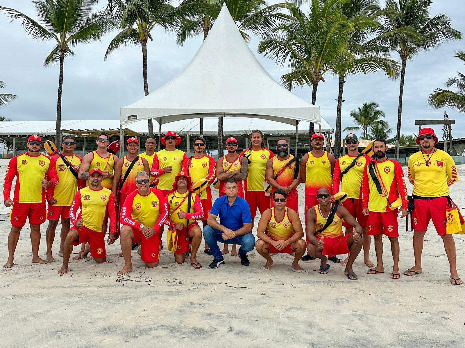 CORPO DE SALVA-VIDAS DE ILHÉUS REALIZA CURSO DE NIVELAMENTO CORPO DE SALVA-VIDAS DE ILHÉUS REALIZA CURSO DE NIVELAMENTO