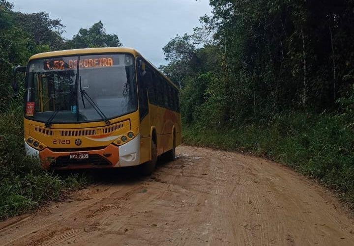 ESTRADA INTRANSITÁVEL DEIXA MORADORES DE CAROBEIRA ISOLADOS HÁ MAIS DE 5 MESES