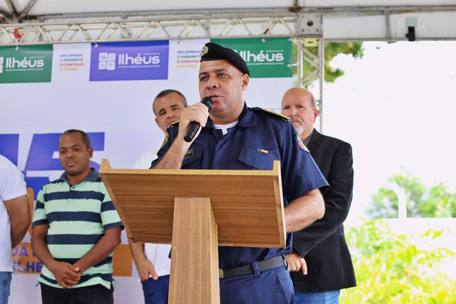 GUARDA CIVIL MUNICIPAL DE ILHÉUS RECEBE COLETES, MOTOS E NOVA VIATURA EM CERIMÔNIA DOS 45 ANOS