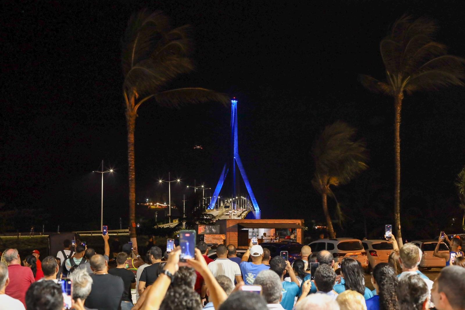 NOVA ILUMINAÇÃO DA PONTE JORGE AMADO É INAUGURADA