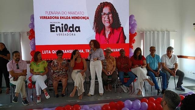 PLENÁRIA DO MANDATO DE ENILDA MENDONÇA REÚNE LIDERANÇAS POLÍTICAS E COMUNIDADE EM ILHÉUS 
