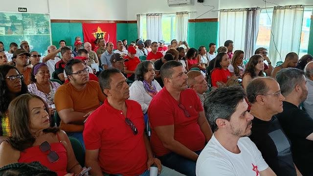 PLENÁRIA DO MANDATO DE ENILDA MENDONÇA REÚNE LIDERANÇAS POLÍTICAS E COMUNIDADE EM ILHÉUS 