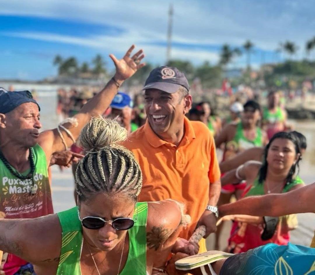 POLÍTICOS MARCAM PRESENÇA NA PUXADA DO MASTRO DE SÃO SEBASTIÃO EM OLIVENÇA E AMPLIAM OLHAR PARA 2026