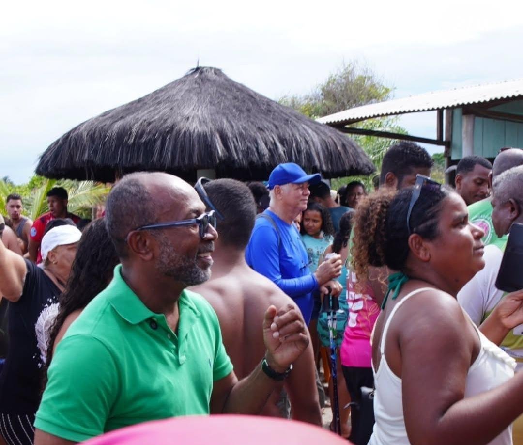 POLÍTICOS MARCAM PRESENÇA NA PUXADA DO MASTRO DE SÃO SEBASTIÃO EM OLIVENÇA E AMPLIAM OLHAR PARA 2026