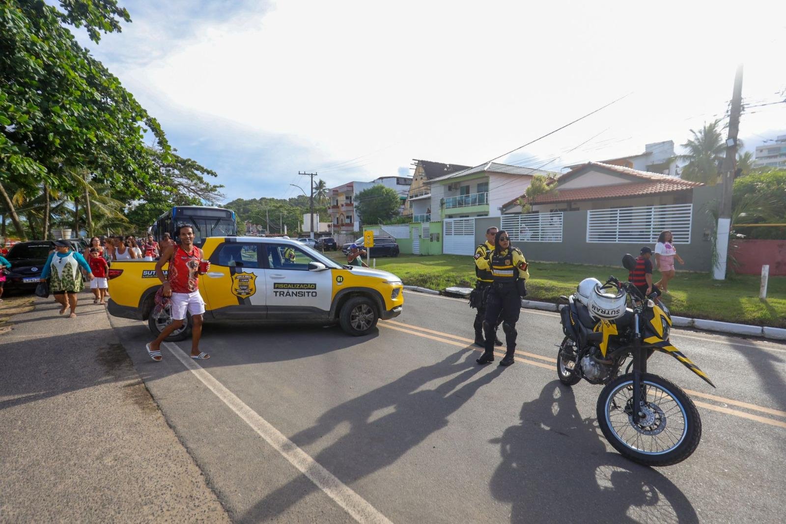 PUXADA DO MASTRO DE SÃO SEBASTIÃO MANTÉM TRADIÇÃO E REÚNE MULTIDÃO EM OLIVENÇA